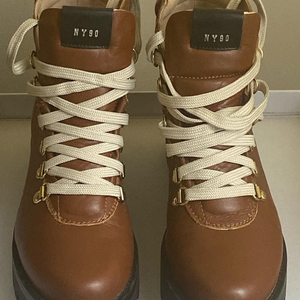Steve Madden Bam Cognac Lea Boots!